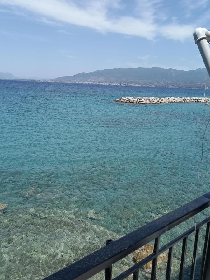 Ekie Apartment With Sea View Kalamata Exterior photo