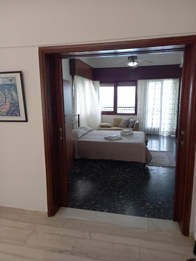 Ekie Apartment With Sea View Kalamata Exterior photo